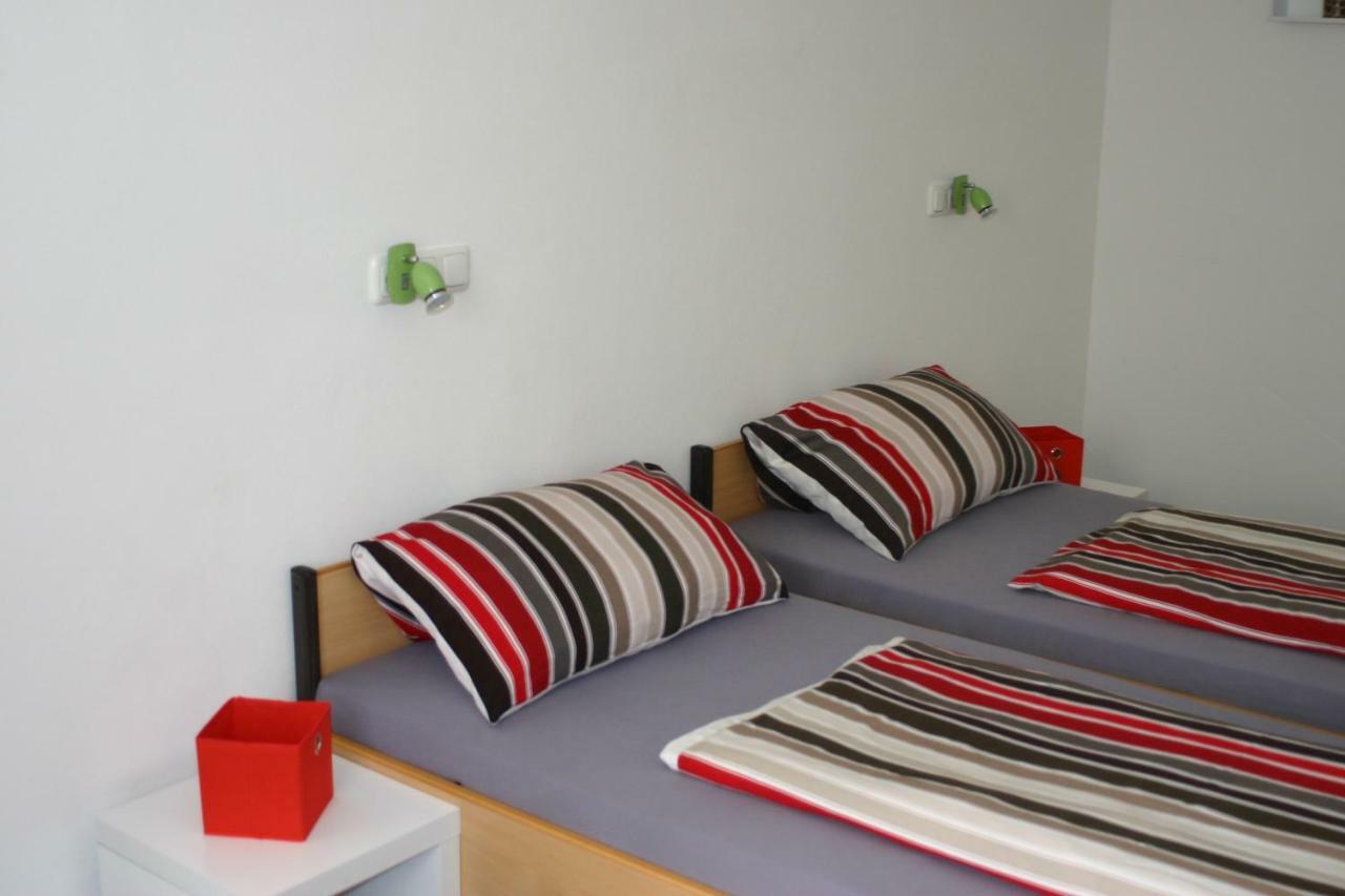 Ferienwohnung Mit Herz Fuer Tiere Kaufbeuren Exterior foto